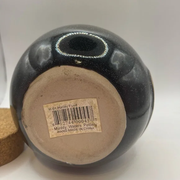 Harley Davidson Fund Muddy Waters Pottery Cork Bank Fund
Speckled Moto Biker - Picture 4 of 6